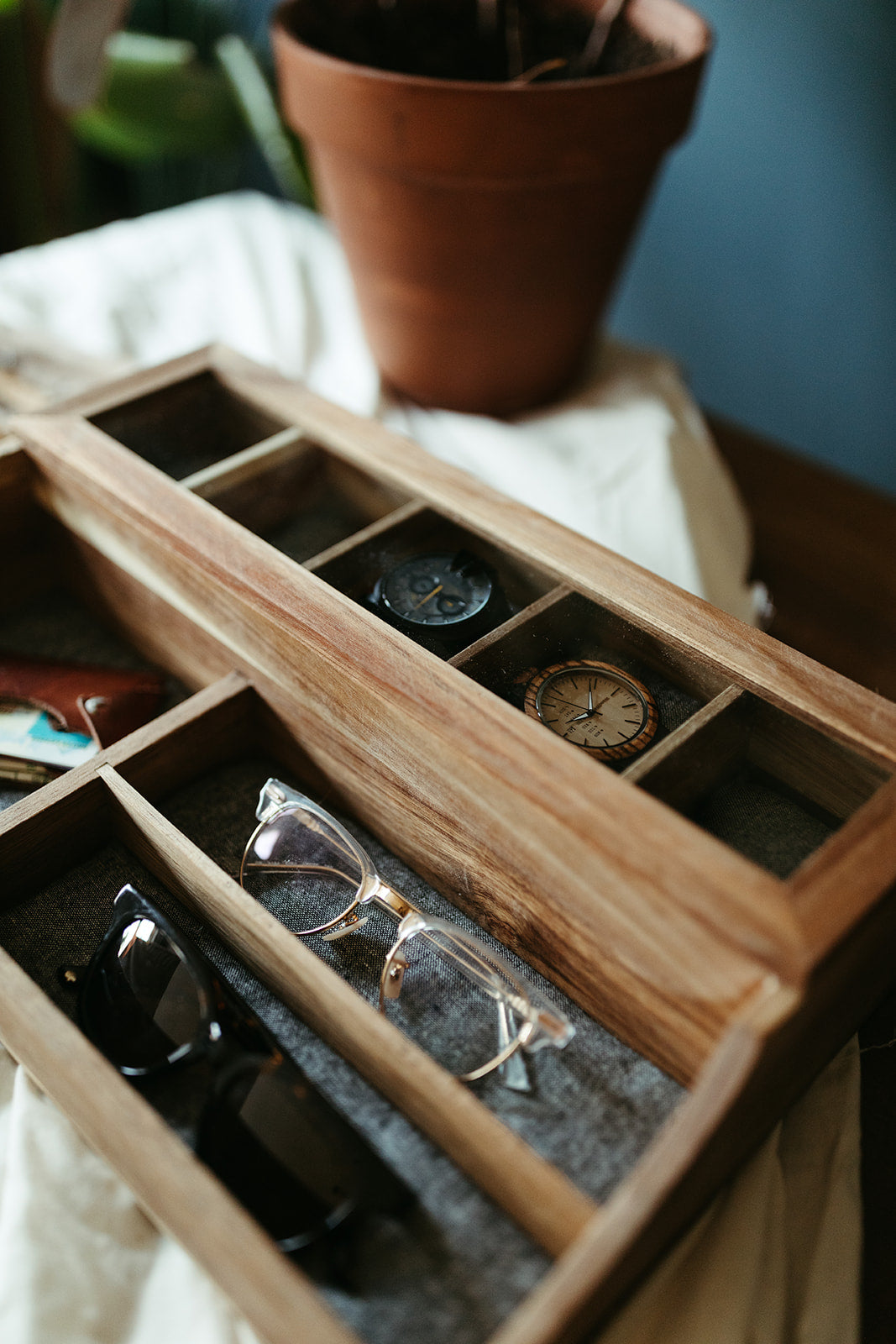 Acacia Valet Watch Box - 5 Compartment Glass Watch Box - Men's Valet - Watch Storage - Watch Organizer