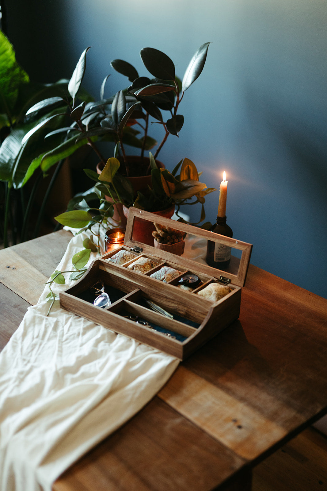 Acacia Valet Watch Box - 5 Compartment Glass Watch Box - Men's Valet - Watch Storage - Watch Organizer